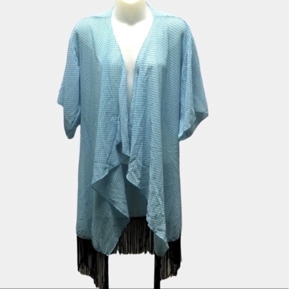 LULAROE RETIRED MONROE FRINGE KIMONO🌻